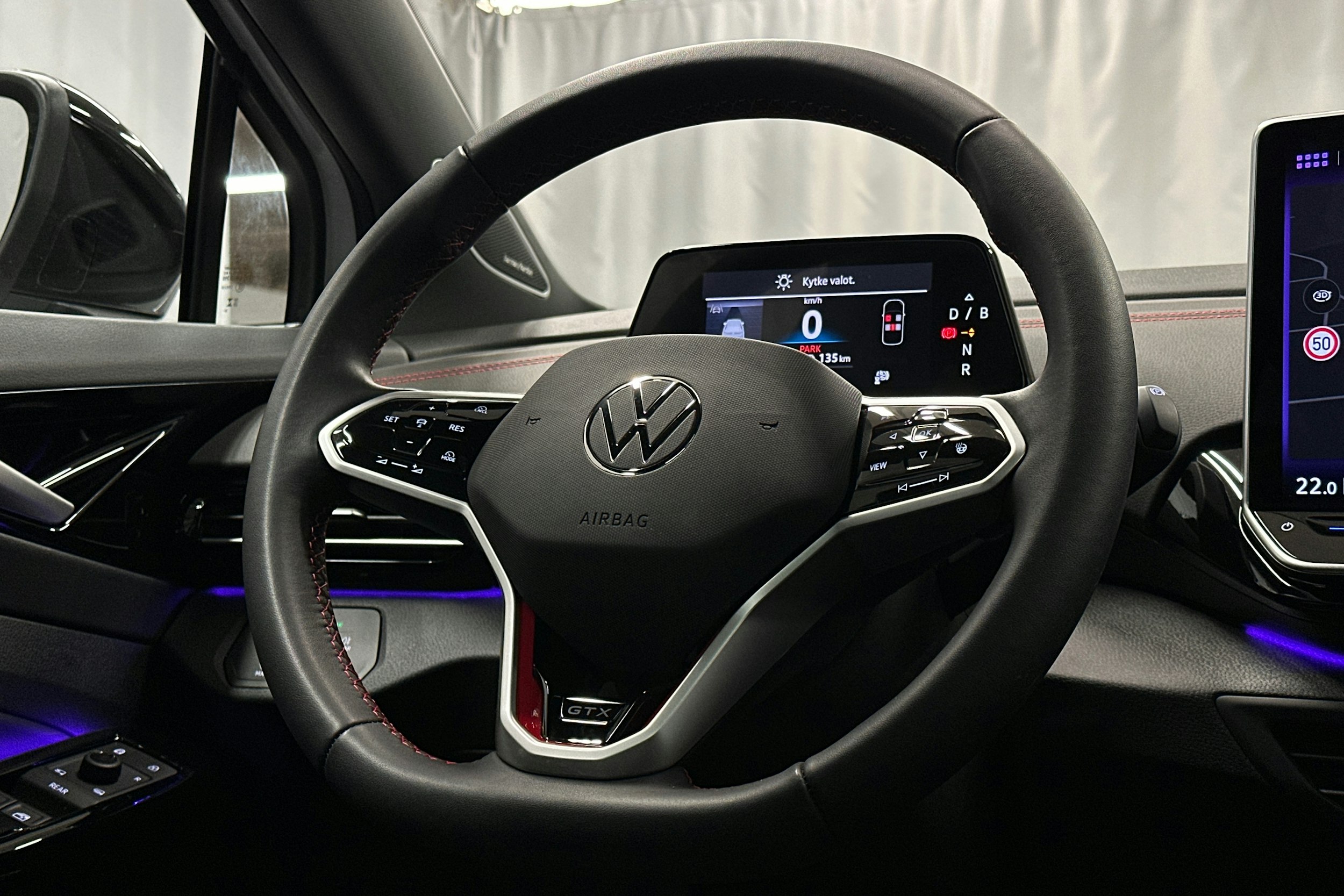 valkoinen Volkswagen ID.4 2025 kuva 20.