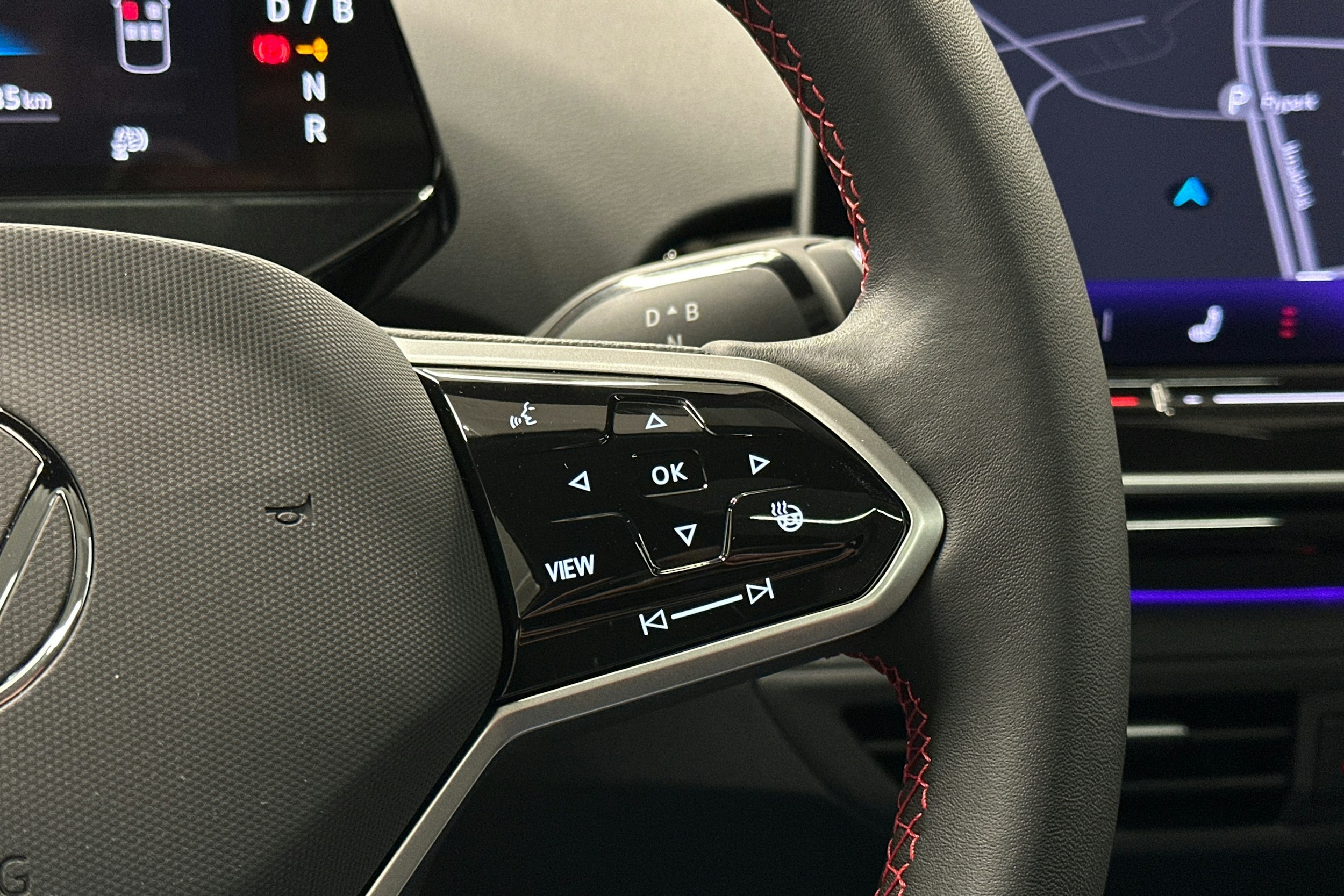 valkoinen Volkswagen ID.4 2025 kuva 22.