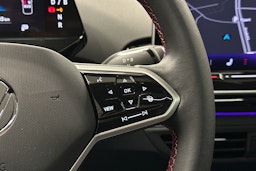 valkoinen Volkswagen ID.4 2025 kuva 22.