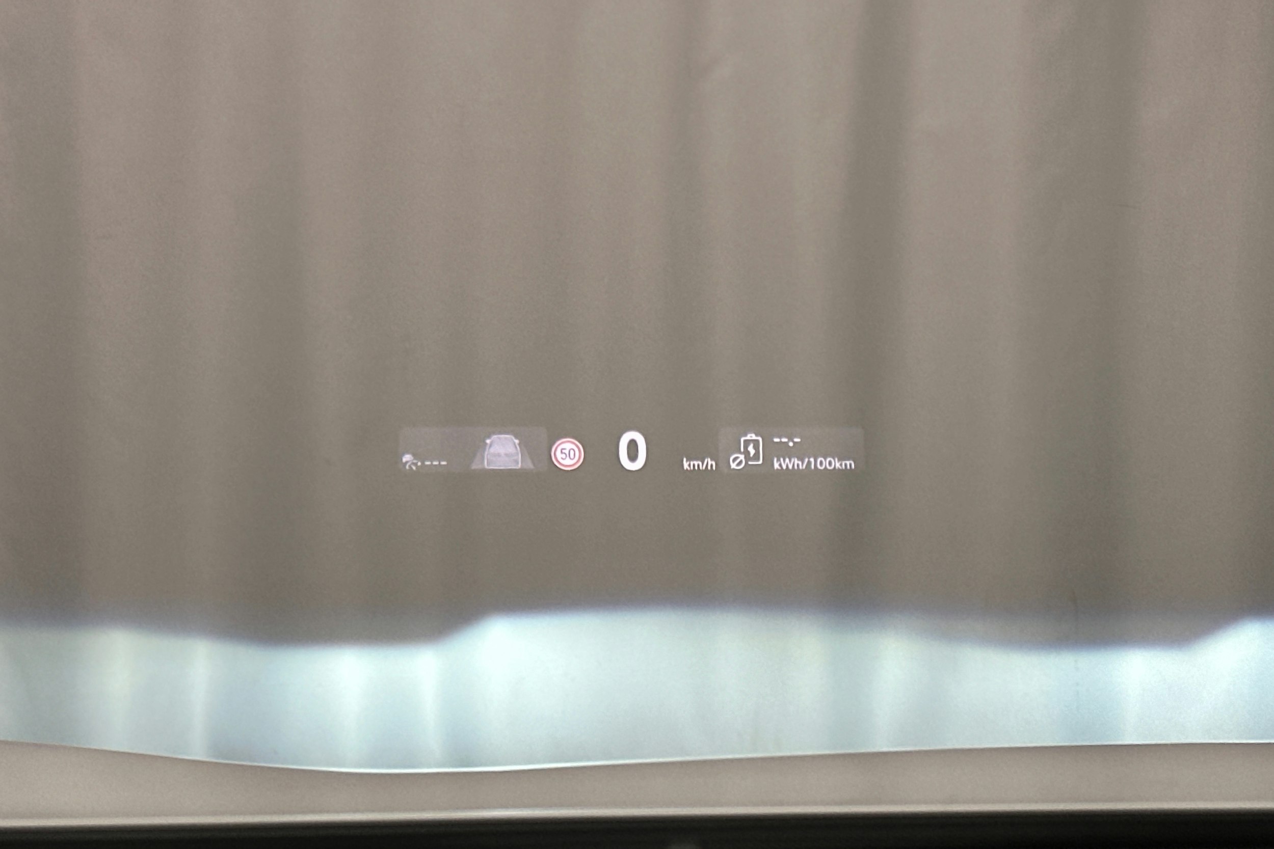 valkoinen Volkswagen ID.4 2025 kuva 24.