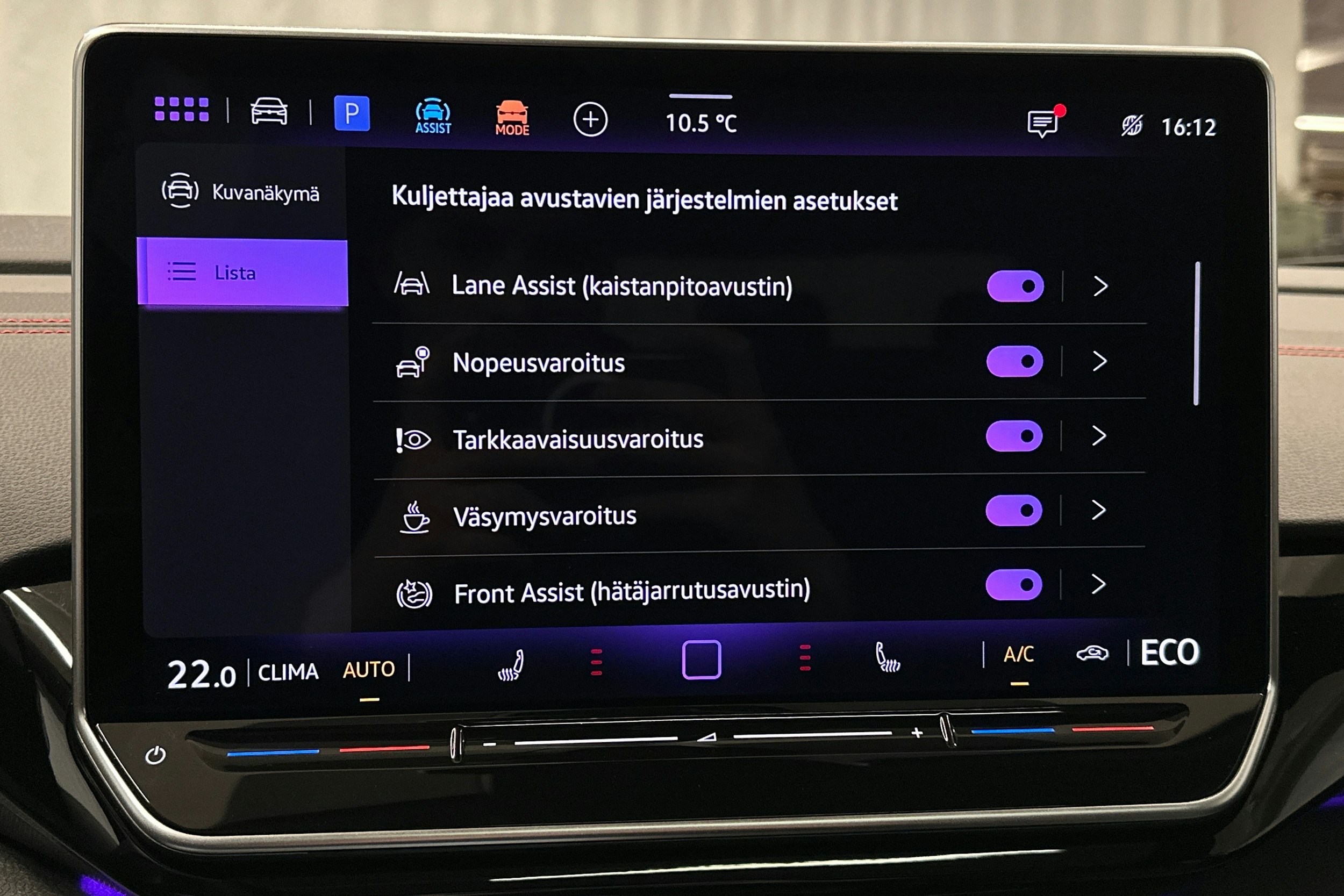 valkoinen Volkswagen ID.4 2025 kuva 30.