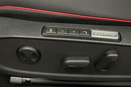 sininen Volkswagen ID.4 2025 kuva 18.