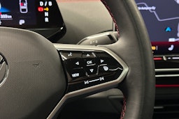 sininen Volkswagen ID.4 2025 kuva 22.