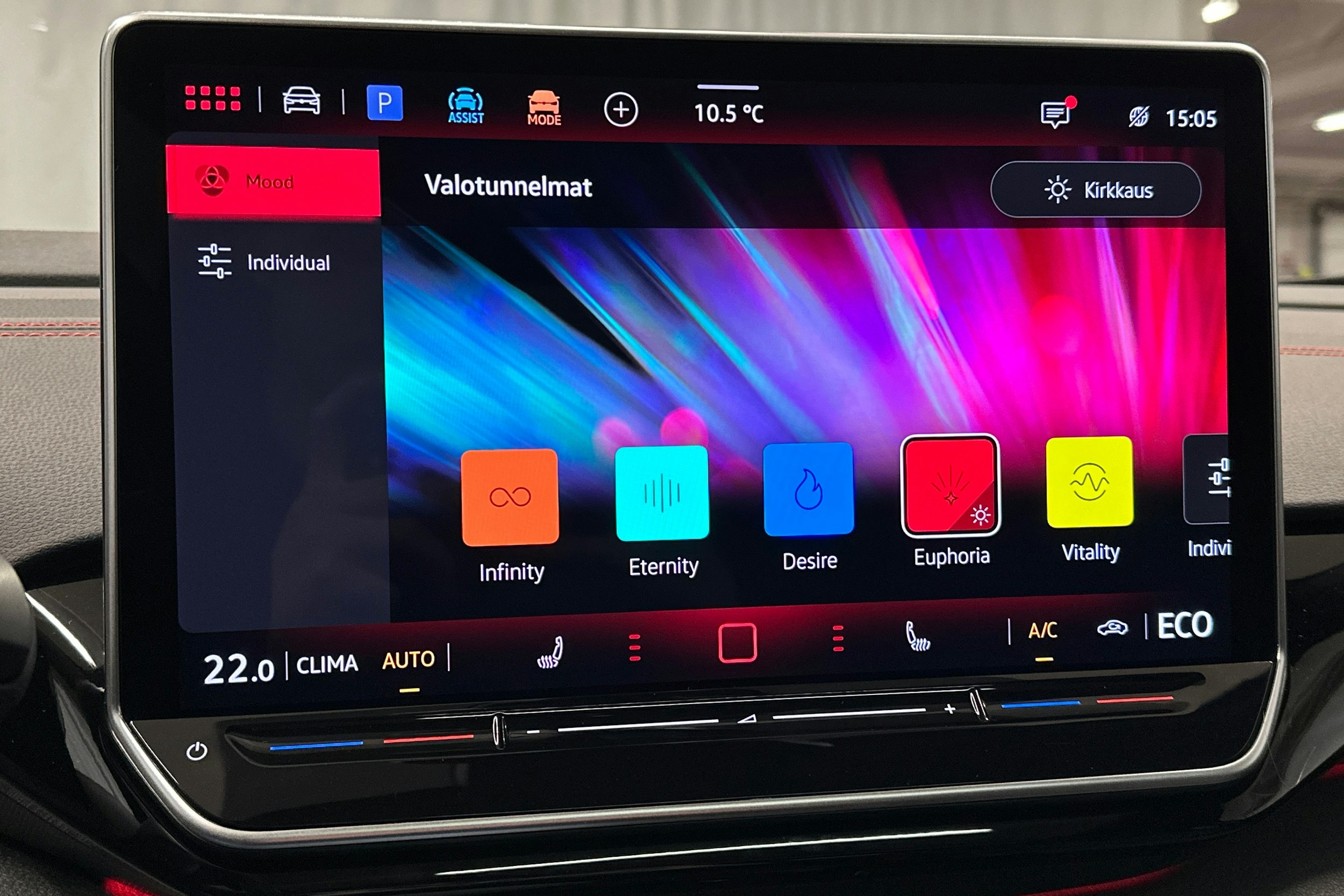 sininen Volkswagen ID.4 2025 kuva 32.