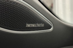 sininen Volkswagen ID.4 2025 kuva 35.