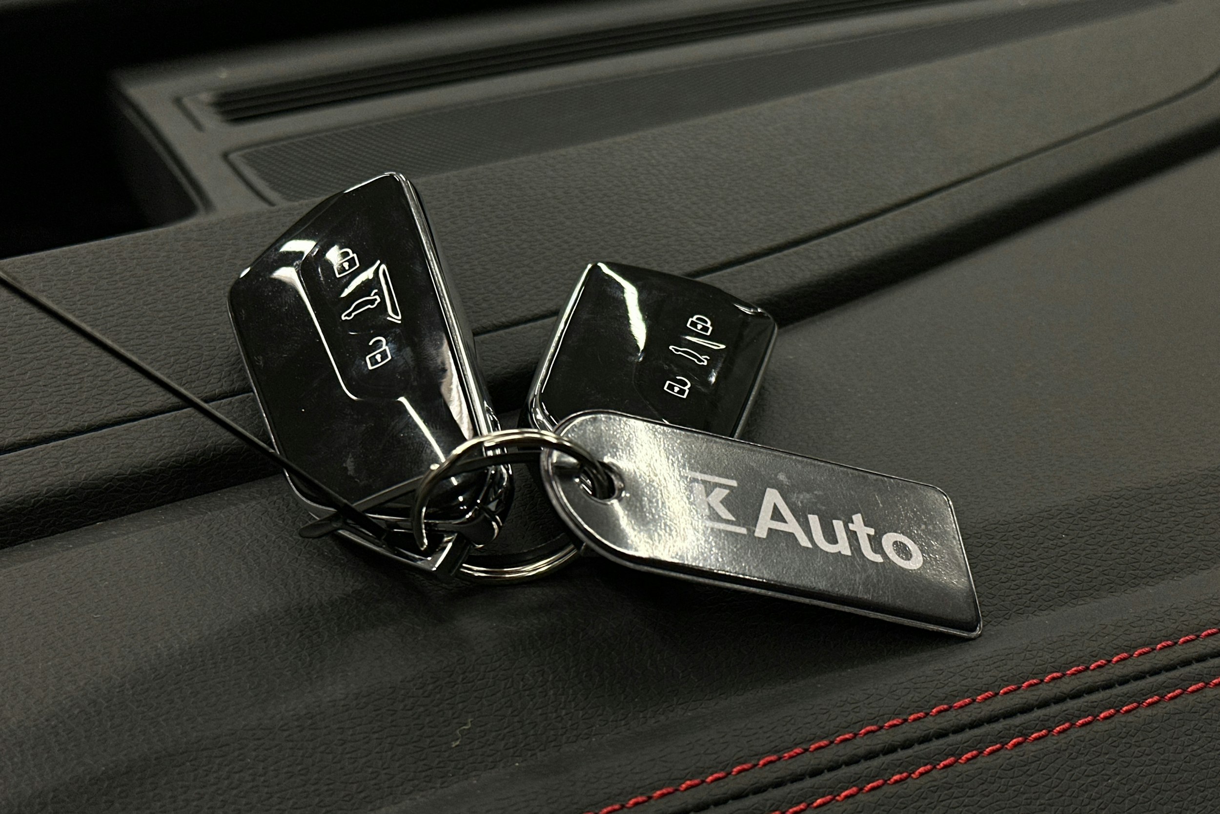 sininen Volkswagen ID.4 2025 kuva 37.