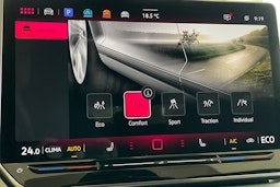 harmaa Volkswagen ID.4 2025 kuva 16.