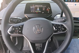 musta Volkswagen ID.4 2025 kuva 12.