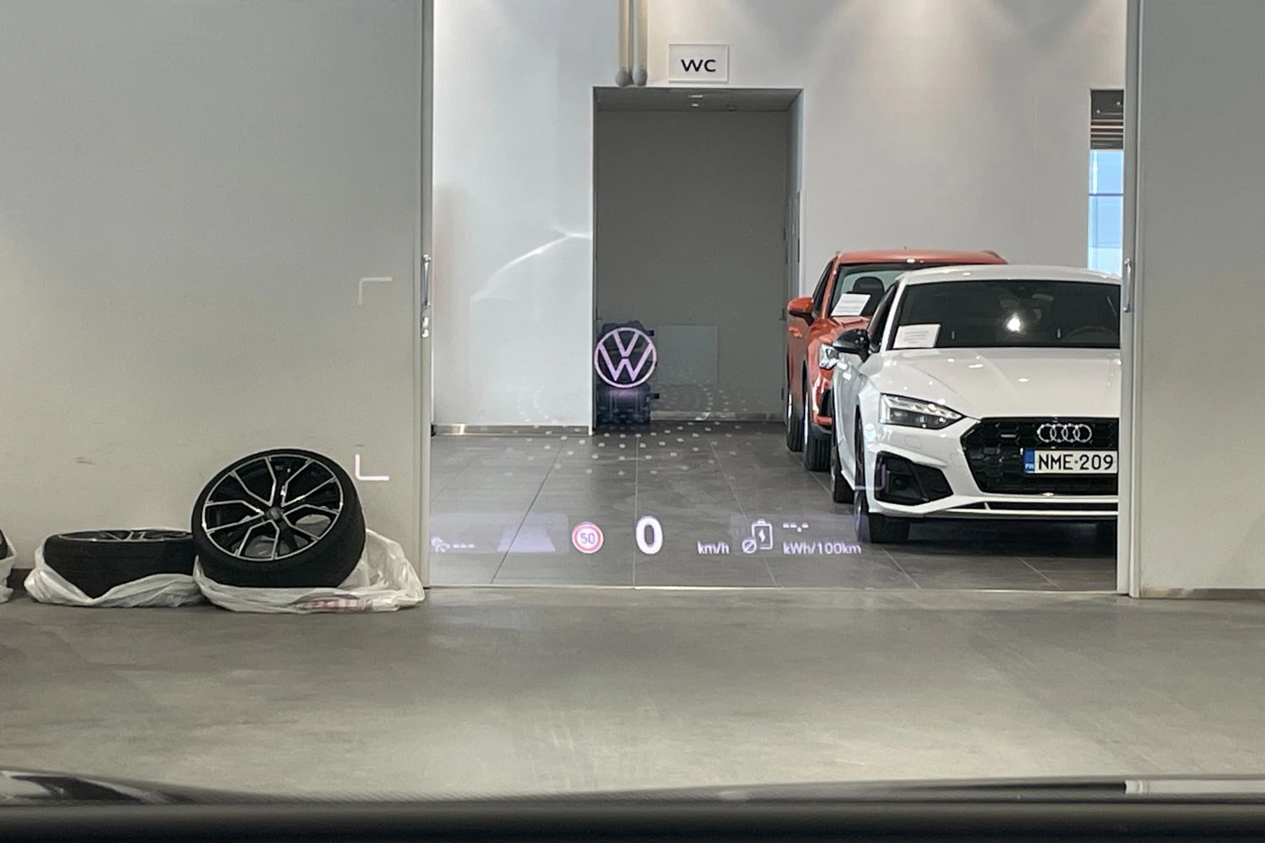 musta Volkswagen ID.4 2025 kuva 17.