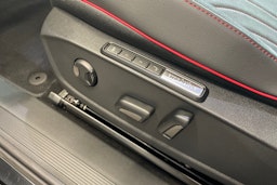 musta Volkswagen ID.4 2025 kuva 24.