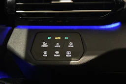 met. sininen Volkswagen ID.4 2025 kuva 18.