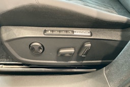 musta Volkswagen ID.4 2025 kuva 16.