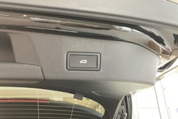 musta Volkswagen ID.4 2025 kuva 19.