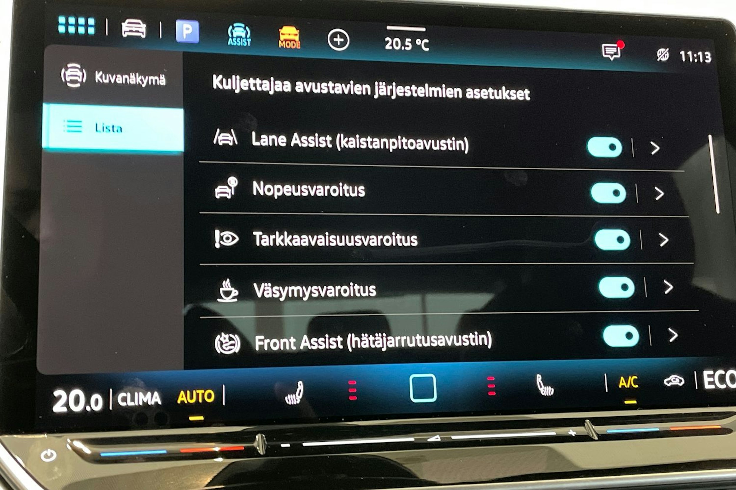 valkoinen Volkswagen ID.4 2025 kuva 17.