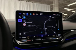 punainen Volkswagen ID.4 2025 kuva 17.