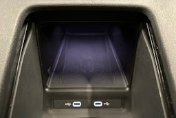 punainen Volkswagen ID.4 2025 kuva 28.