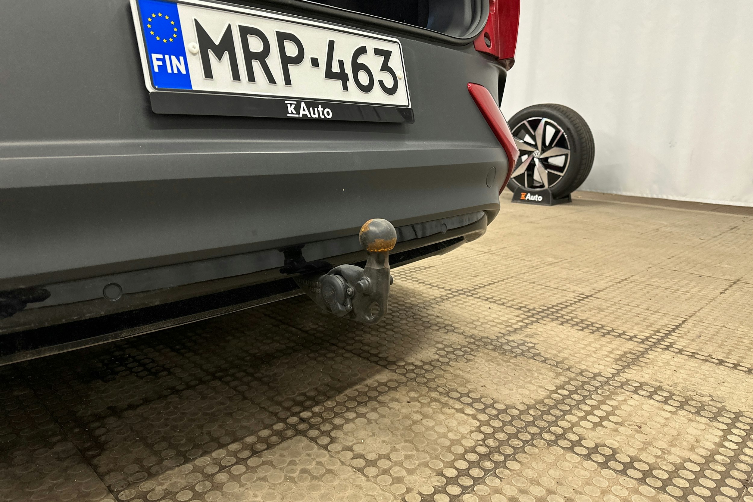 punainen Volkswagen ID.4 2025 kuva 34.