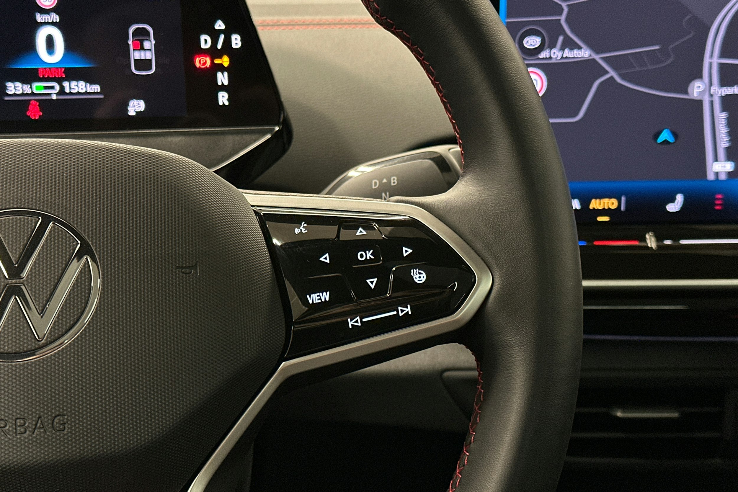 punainen Volkswagen ID.4 2025 kuva 22.