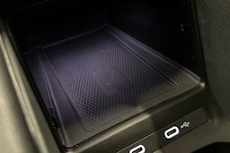 punainen Volkswagen ID.4 2025 kuva 34.