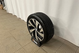 musta Volkswagen ID.4 2025 kuva 13.