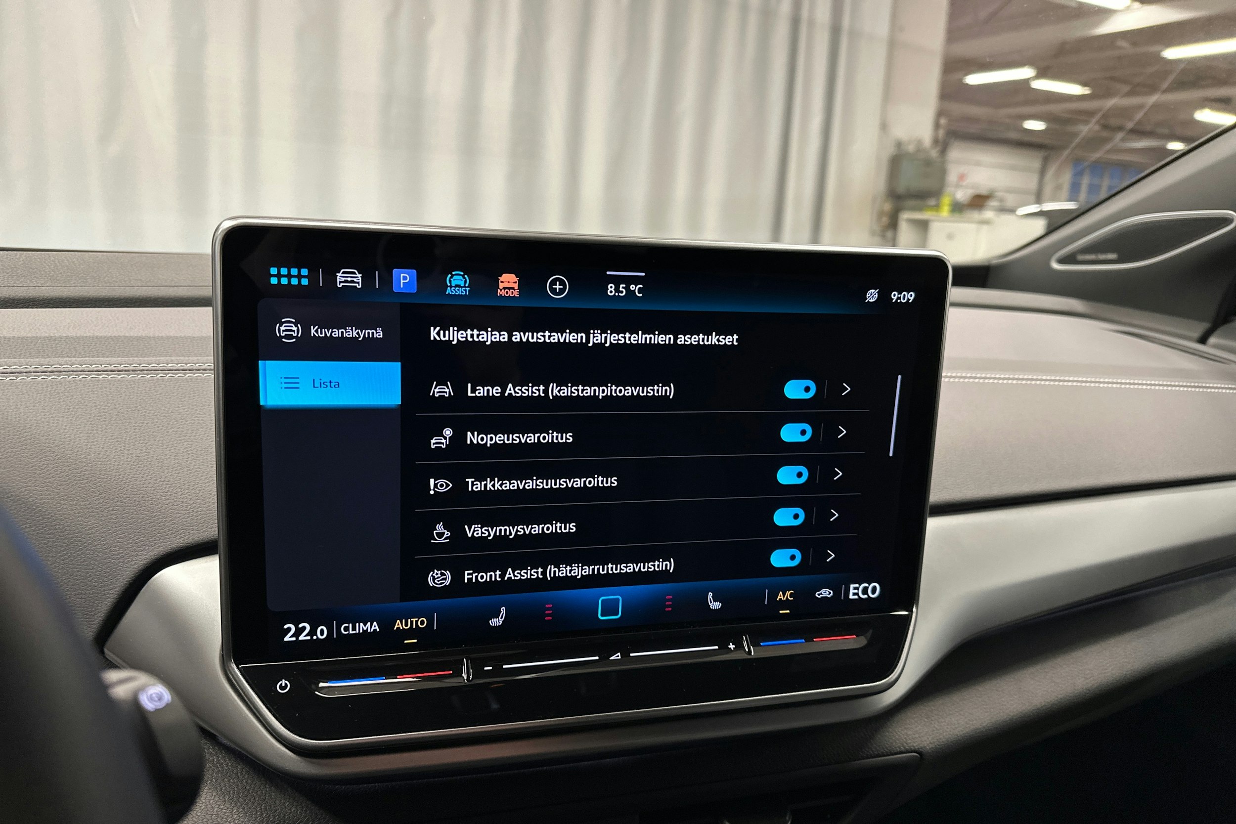 musta Volkswagen ID.4 2025 kuva 25.