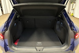 sininen Volkswagen ID.4 2025 kuva 14.