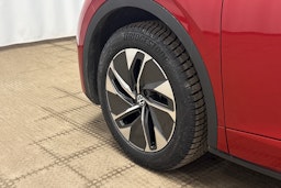 punainen Volkswagen ID.4 2025 kuva 14.