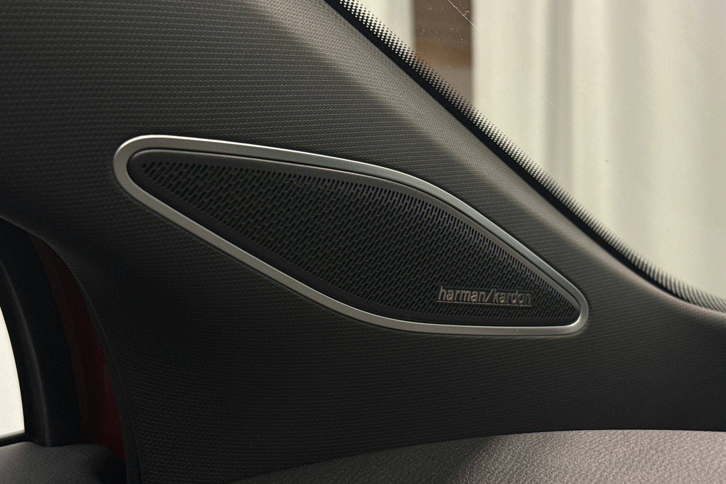 punainen Volkswagen ID.4 2025 kuva 31.