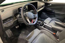 valkoinen Volkswagen ID.4 2025 kuva 3.