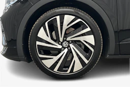 musta Volkswagen ID.4 2025 kuva 9.