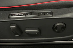 musta Volkswagen ID.4 2025 kuva 15.