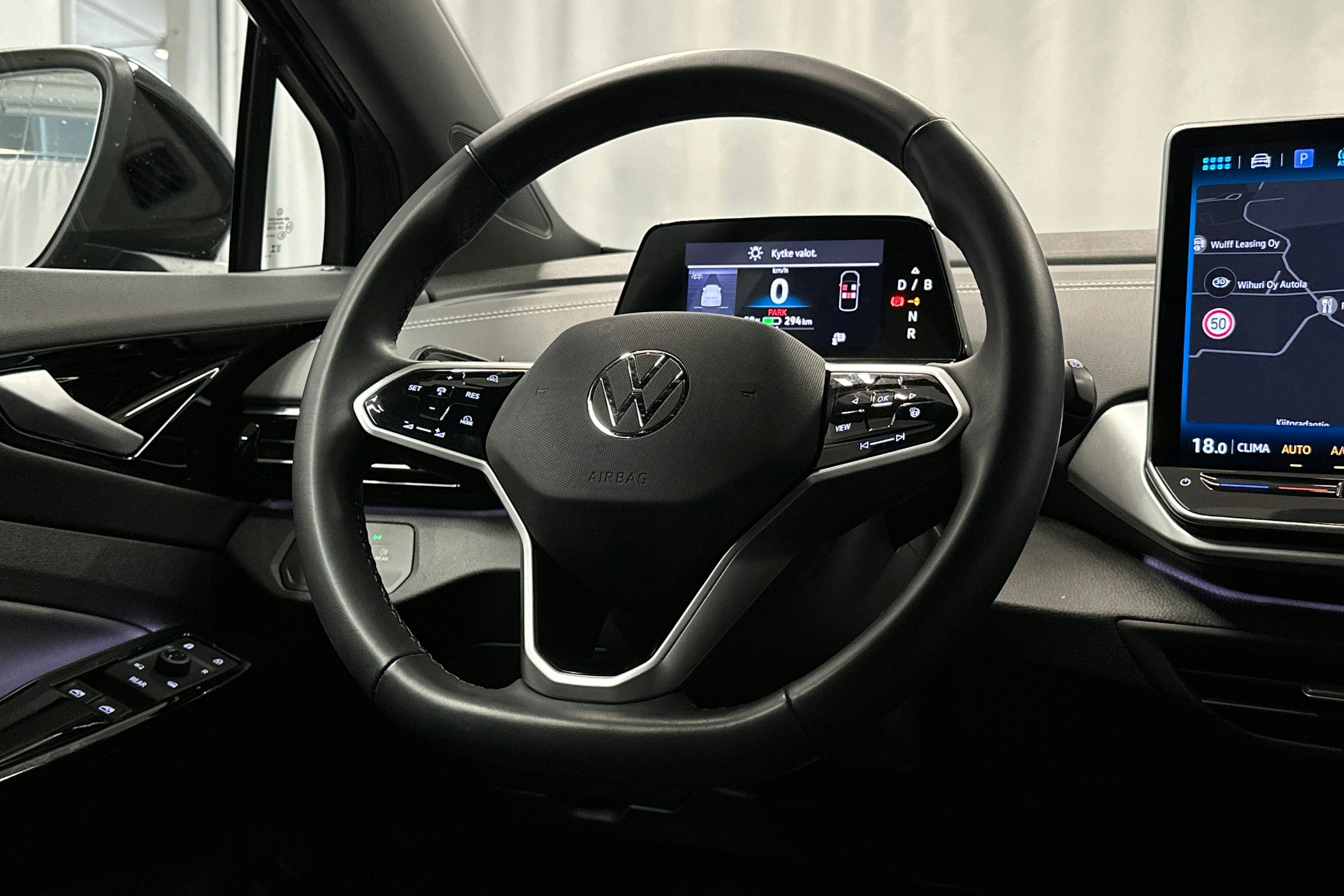 musta Volkswagen ID.4 2025 kuva 17.