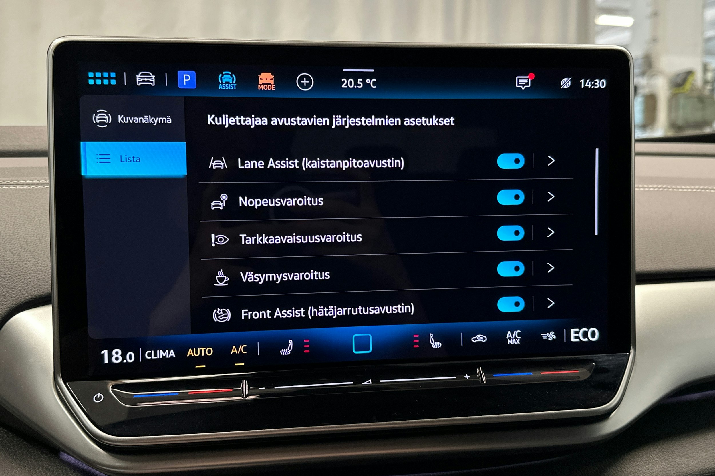 musta Volkswagen ID.4 2025 kuva 26.