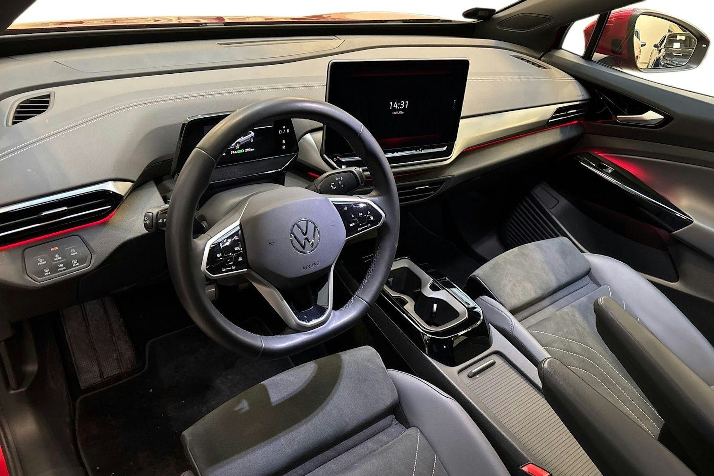 punainen Volkswagen ID.4 2025 kuva 6.