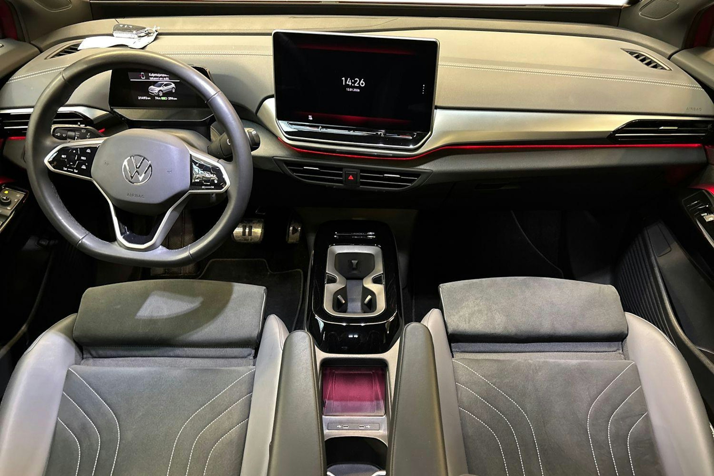 punainen Volkswagen ID.4 2025 kuva 7.