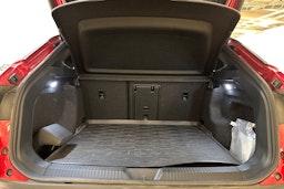 punainen Volkswagen ID.4 2025 kuva 11.