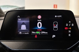 punainen Volkswagen ID.4 2025 kuva 17.