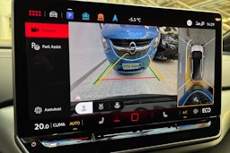 punainen Volkswagen ID.4 2025 kuva 18.