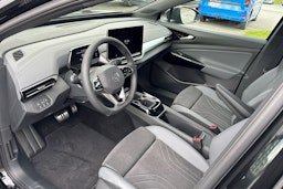 musta Volkswagen ID.4 2025 kuva 6.