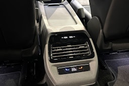 met. musta Volkswagen ID.4 2025 kuva 16.