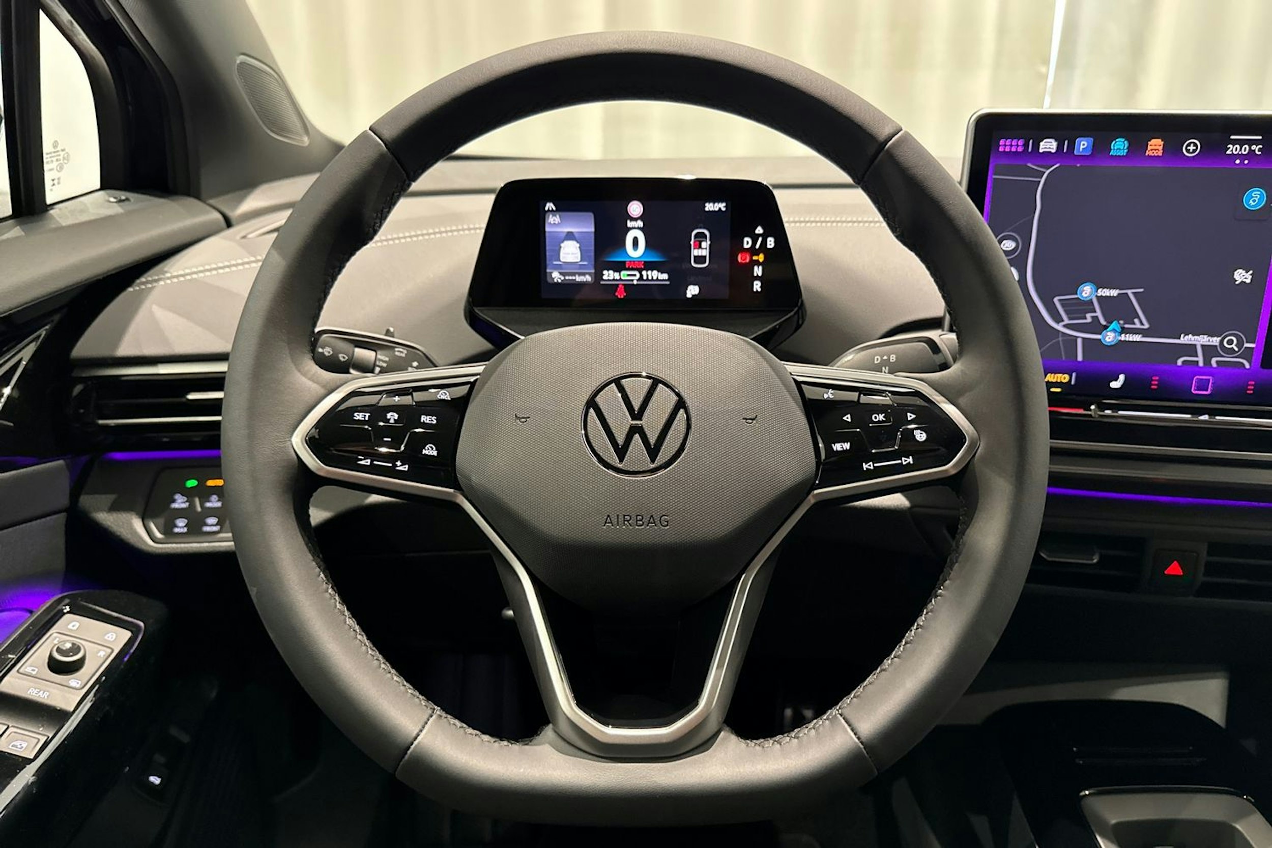 met. musta Volkswagen ID.4 2025 kuva 17.