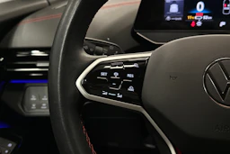 sininen Volkswagen ID.4 2025 kuva 17.