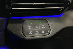 sininen Volkswagen ID.4 2025 kuva 19.