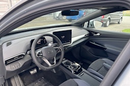 harmaa Volkswagen ID.4 2025 kuva 6.