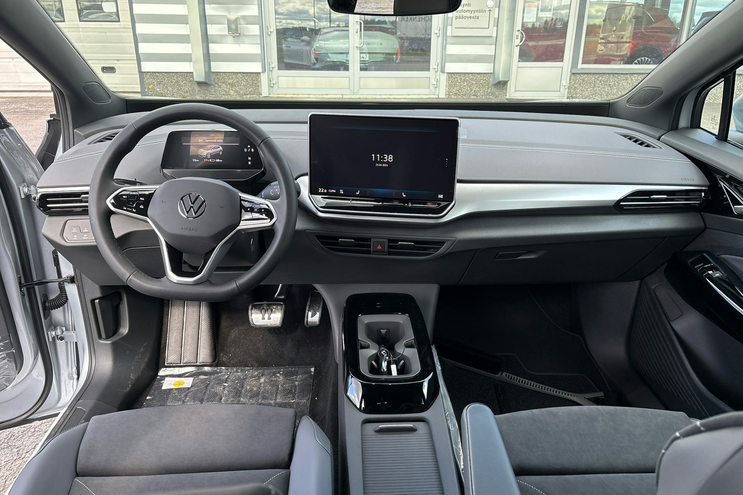 harmaa Volkswagen ID.4 2025 kuva 7.