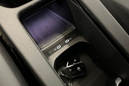 valkoinen Volkswagen ID.4 2025 kuva 18.