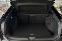 musta Volkswagen ID.4 2025 kuva 12.