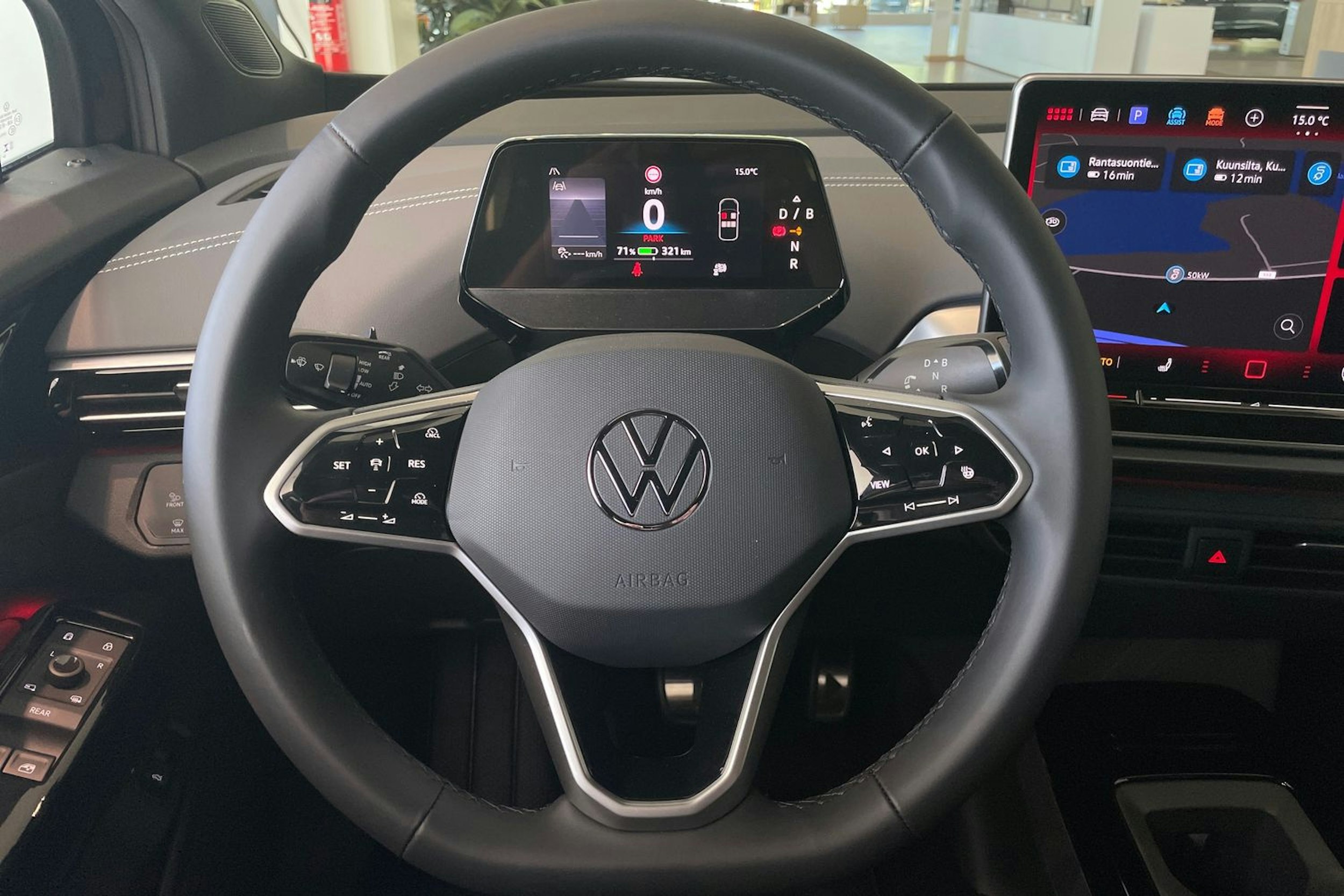 musta Volkswagen ID.4 2025 kuva 13.