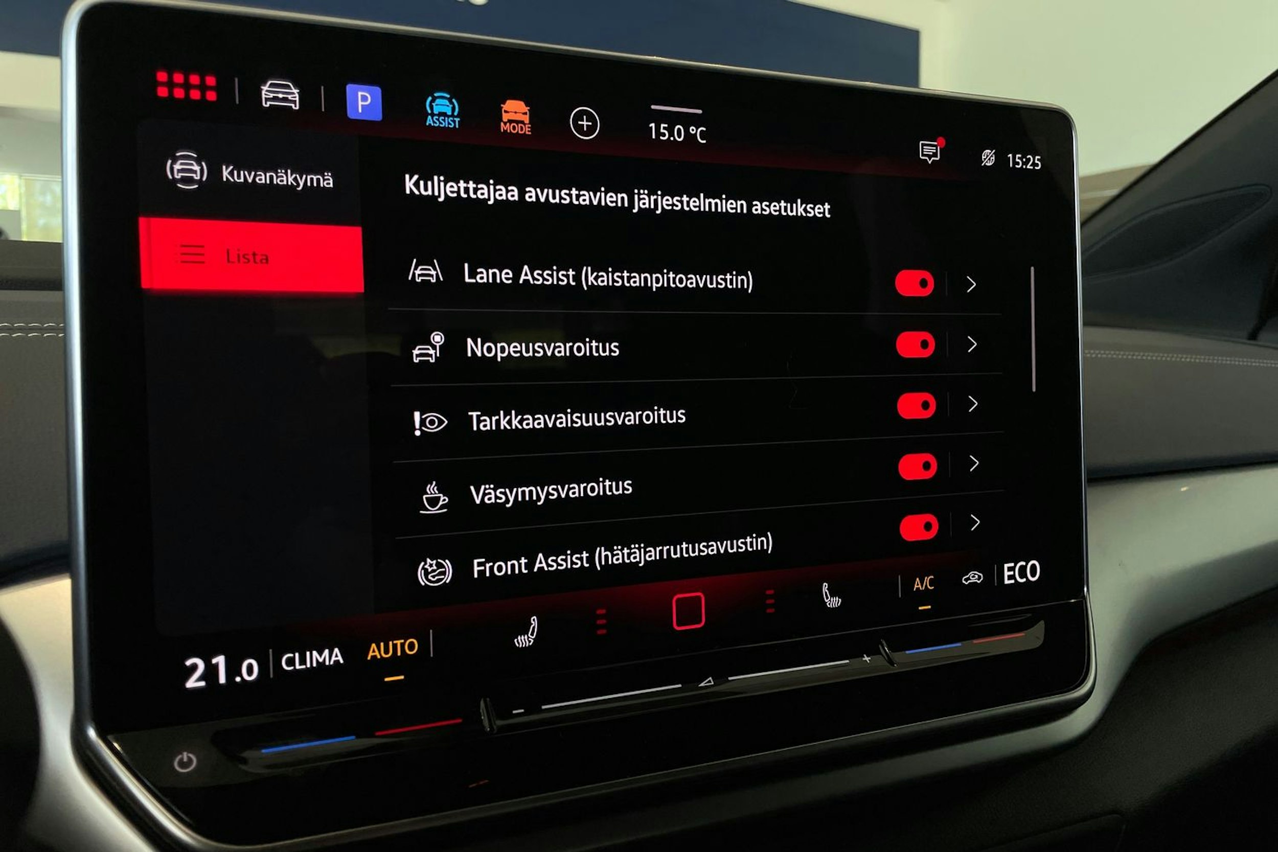 musta Volkswagen ID.4 2025 kuva 15.