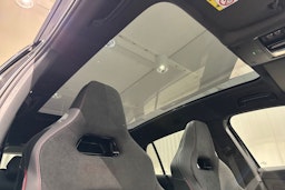 met. musta Volkswagen ID.4 2025 kuva 19.
